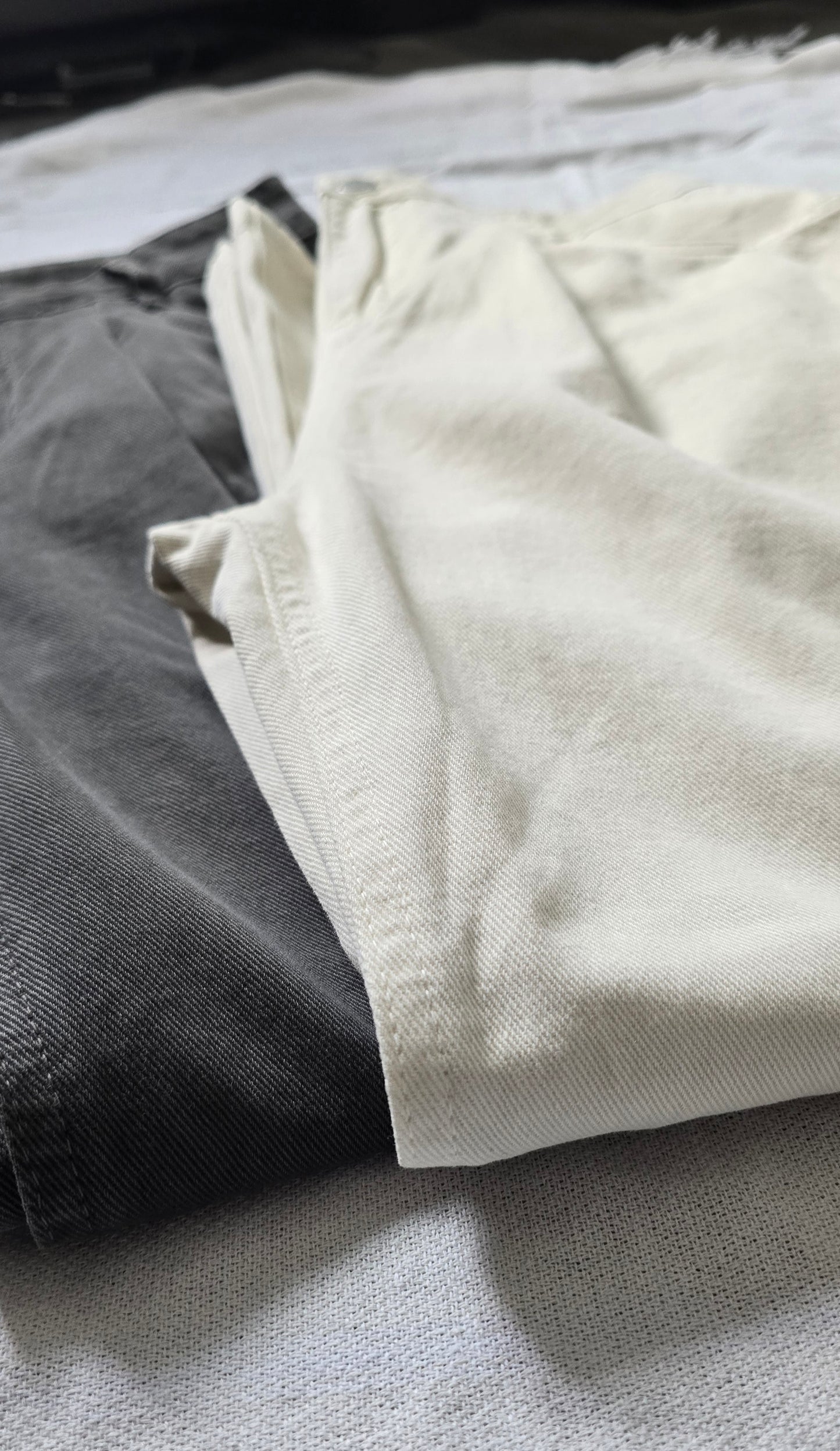 Adriana Denim Wide Pants (*Belt not included)