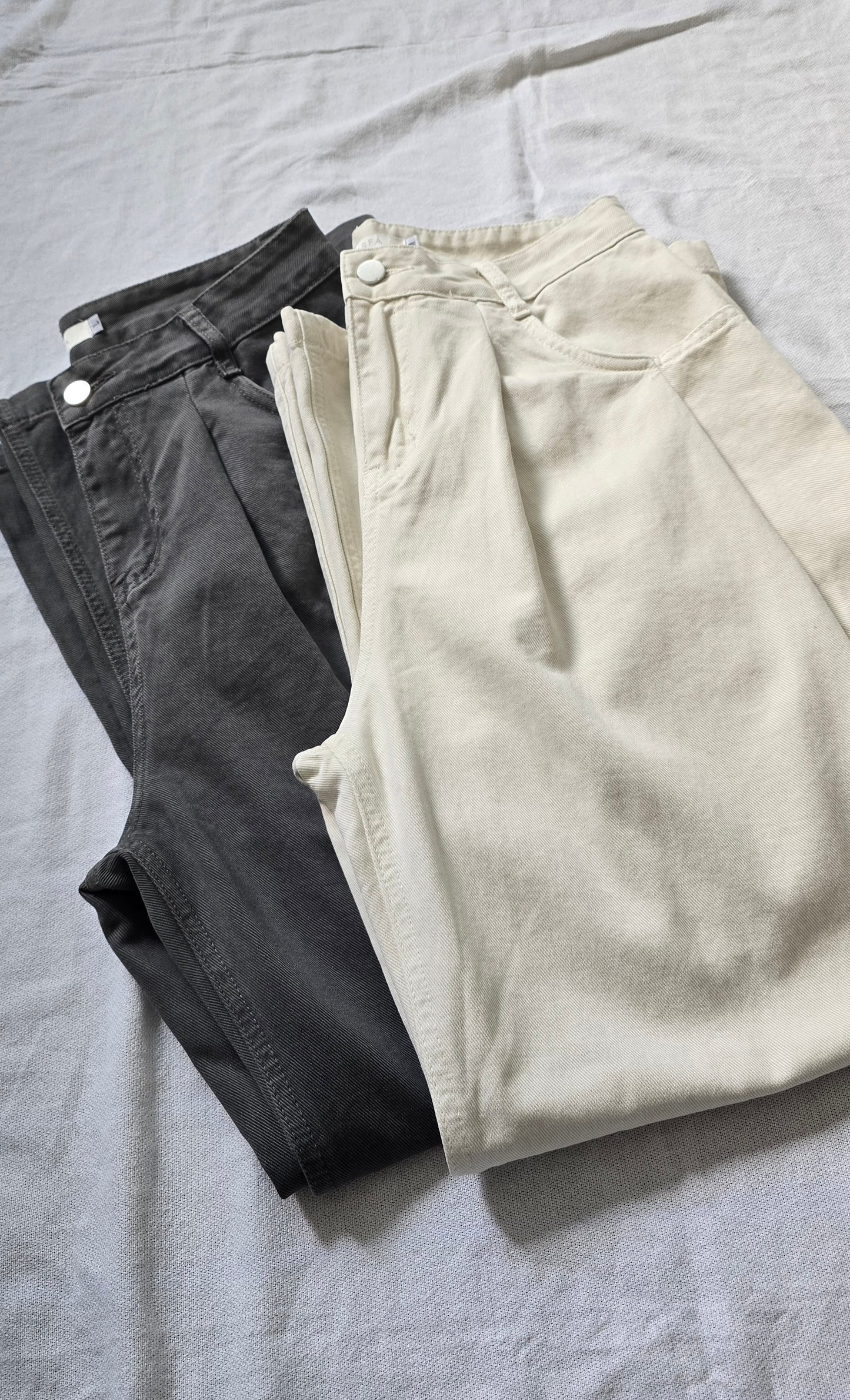 Adriana Denim Wide Pants (*Belt not included)